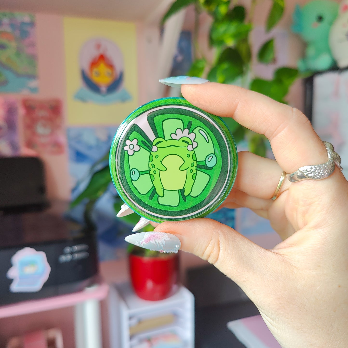 Pondering Frog Device Grip